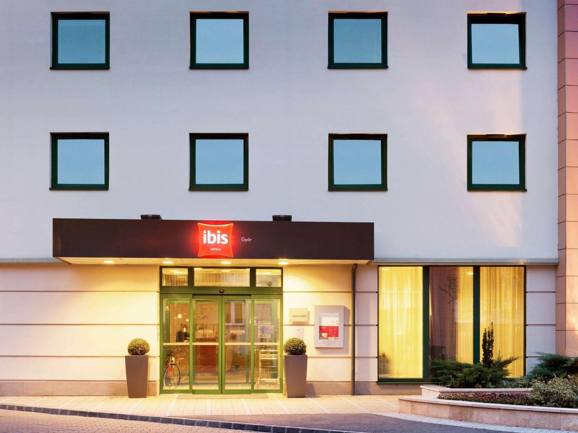 Ibis Gyor Hotel Екстериор снимка
